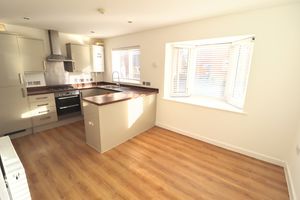 KITCHEN/DINER- click for photo gallery